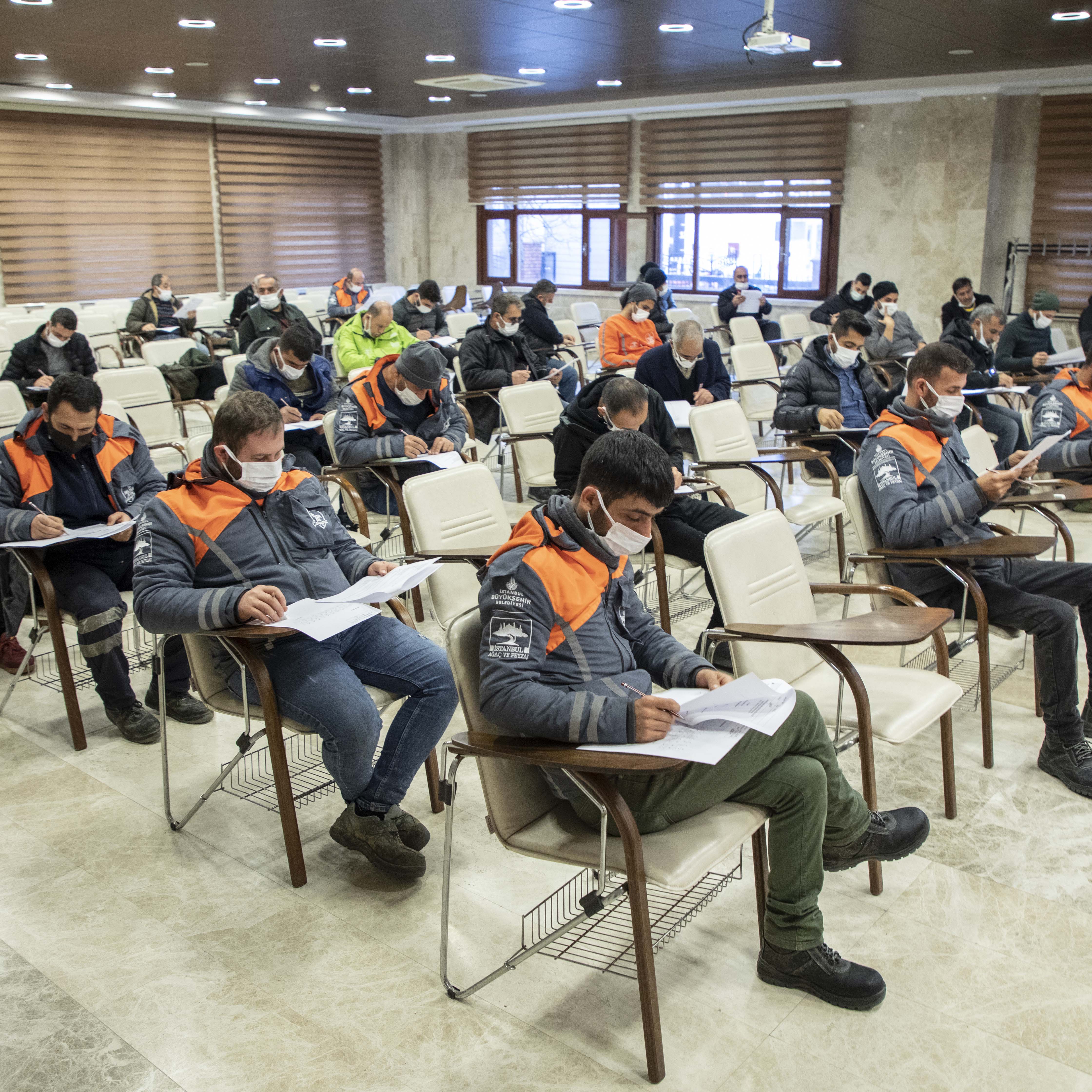 Park Bahçe ve Yeşil Alanlar Daire Başkanlığı’mızın AĞAÇ A.Ş. ile hayata geçirdiği “Bahçıvanlık Eğitim Programı” İçin son tarih 27 Nisan!